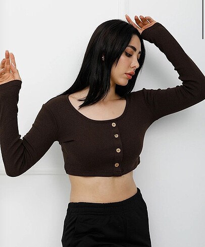 Düğmeli mini crop