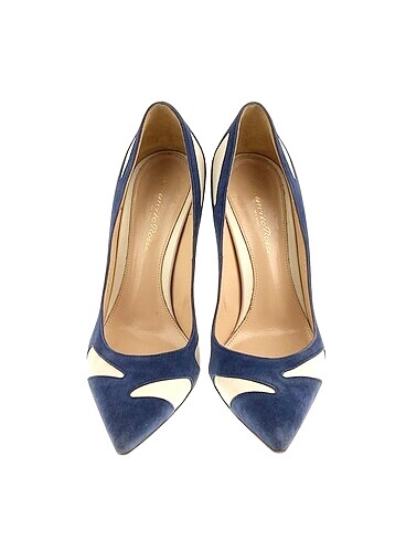 38 Beden Diğer Stiletto %70 İndirimli.