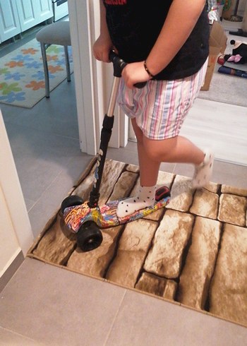 Diğer Renkli Çocuk Scooter'ı