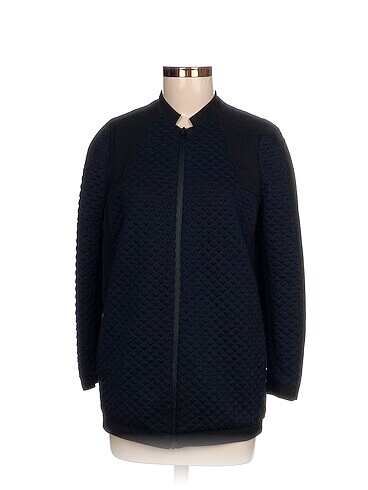 Zara Ceket %70 İndirimli.