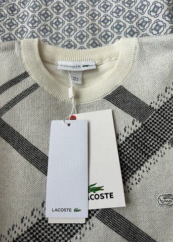 Lacoste ürünü
