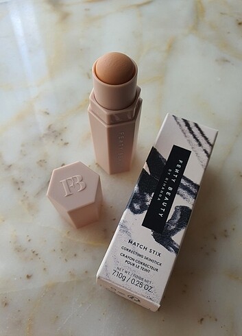 Fenty beauty peach corrector stick