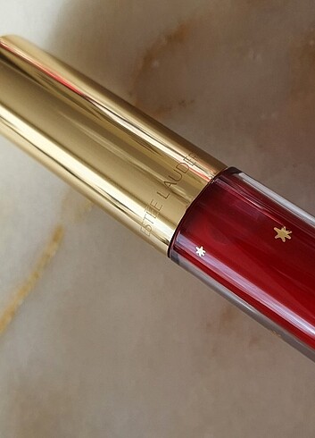 Beden Estee lauder Lip Gloss