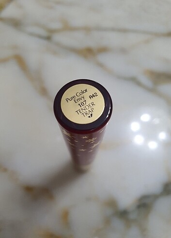 Beden kırmızı Renk Estee lauder Lip Gloss