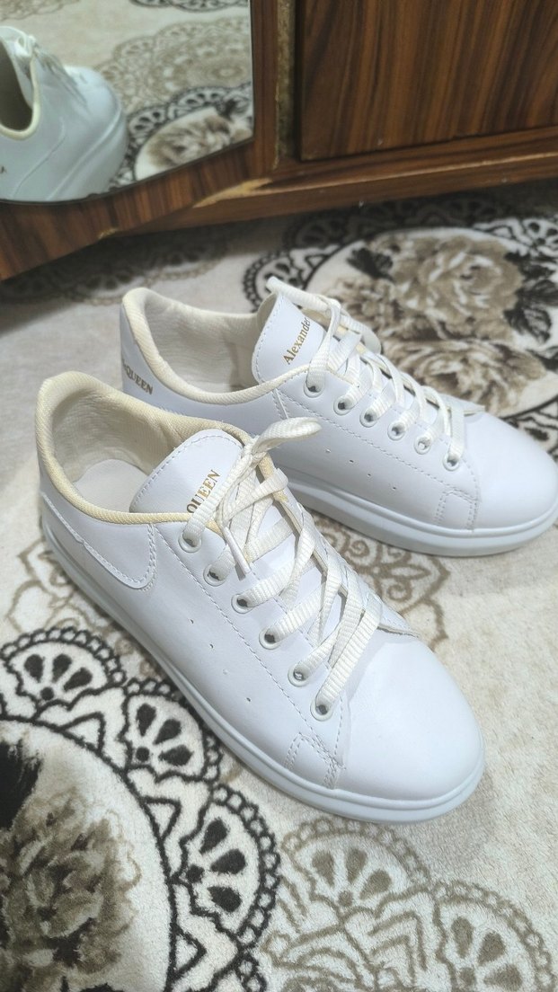 Beyaz Bağcıklı Kadın Spor Ayakkabı - Görsel 3