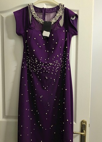 İnci İşlemeli Uzun Mor V Yaka Abiye Elbise - Görsel 4