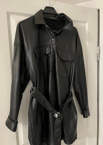 Kadın Siyah Deri Kemerli ceket veya elbise - Görsel 2
