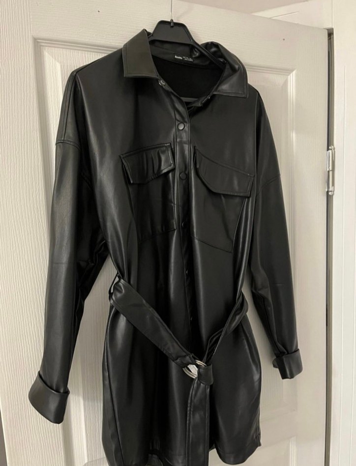 Kadın Siyah Deri Kemerli ceket veya elbise - Görsel 2