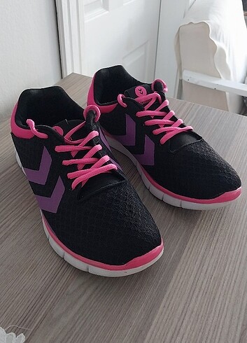 Hummel Hummel
