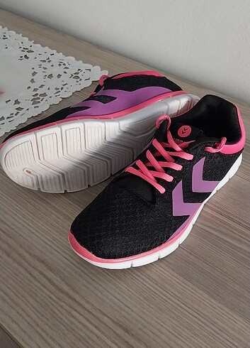 40 Beden siyah Renk Hummel