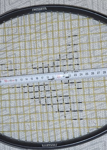 Beyaz ve Siyah Tenis Raketi Seti - Görsel 7