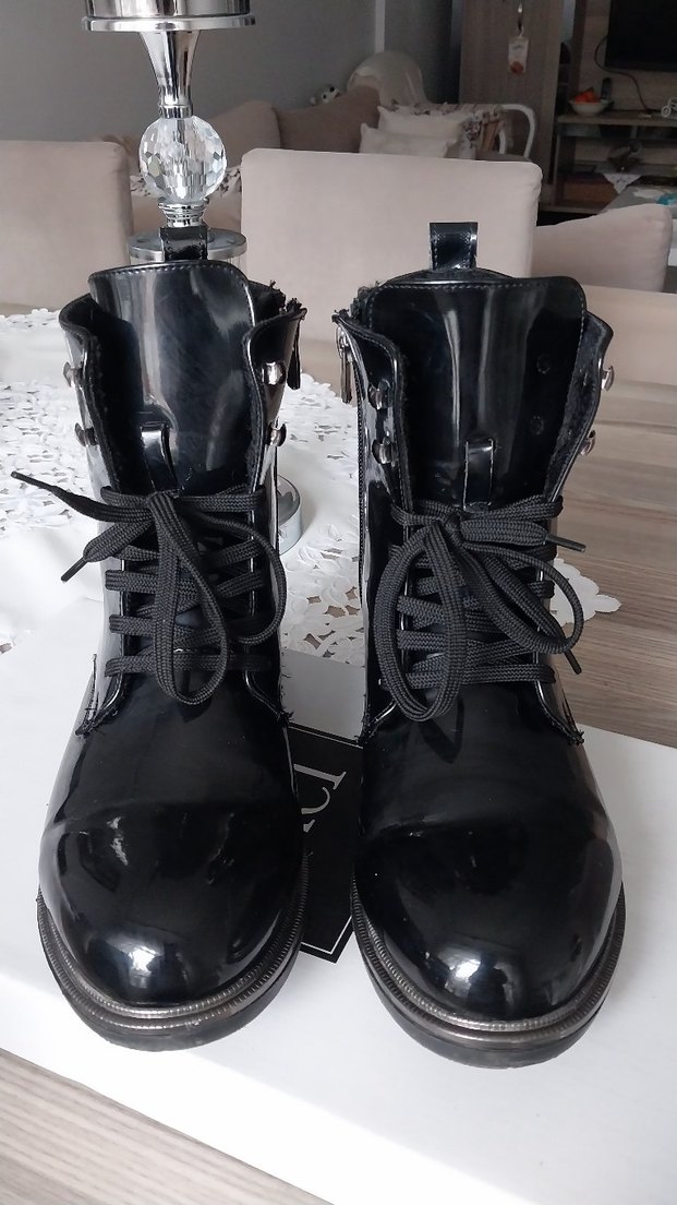 Siyah Rugan Bot - Görsel 5