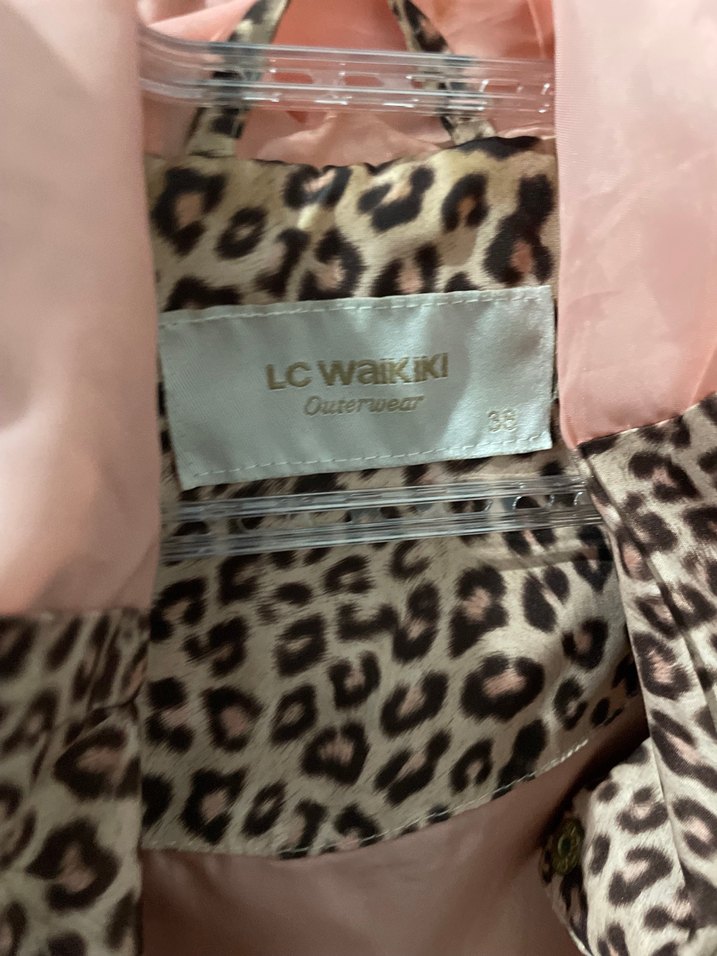 Kadın Leopar Desenli Kürklü Yağmurluk - Görsel 2