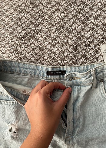 Düğmeli Mini Denim Şort - Görsel 3