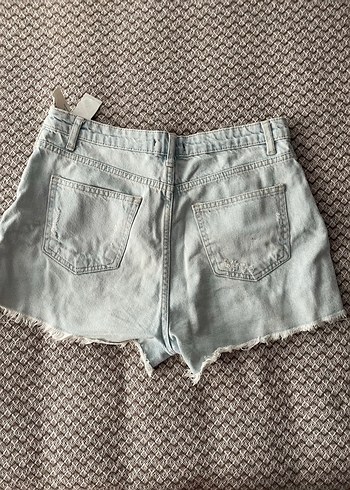 Düğmeli Mini Denim Şort - Görsel 2