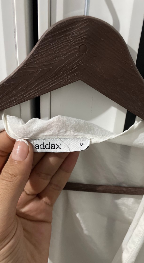 Beyaz Keten V Yaka Drapeli Kadın Bluz - Görsel 2