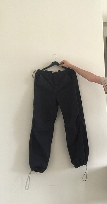 Mango kumaş paraşüt pantolon