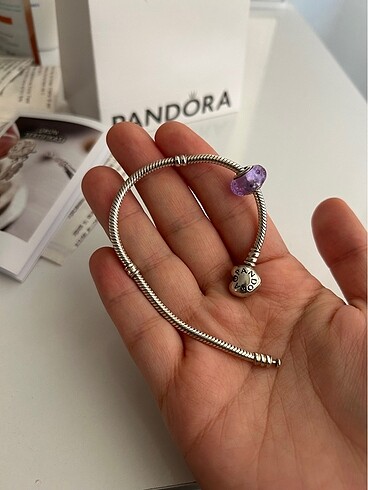 Pandora Pandora bileklik ve charm