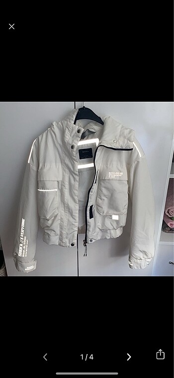 Bershka mont