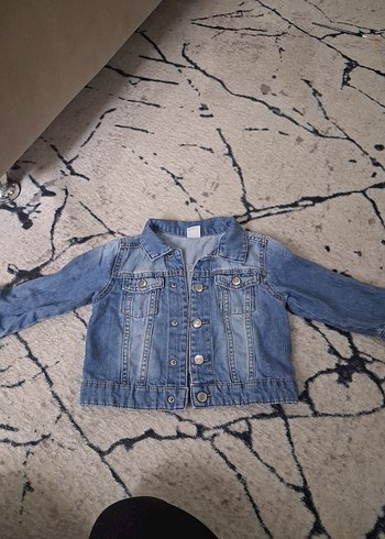 Kız Çocuk Gri Batik Desenli Düğmeli Kot Ceket