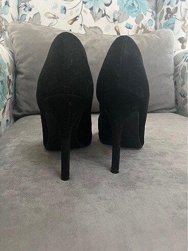 39 Beden Siyah Süet Stiletto