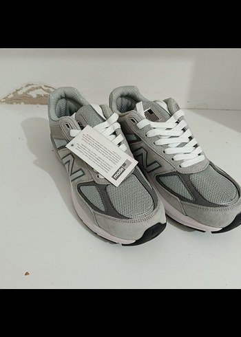 New Balance Gri Spor Ayakkabı