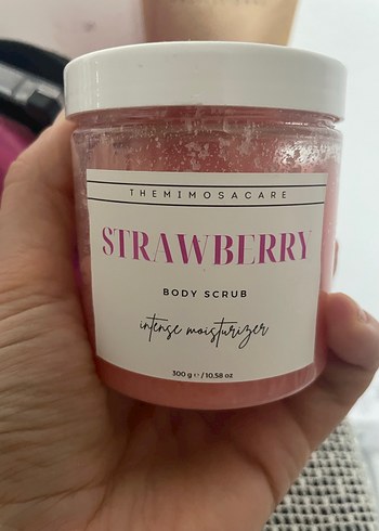 Çilek Aromalı Vücut Peelingi - Görsel 2