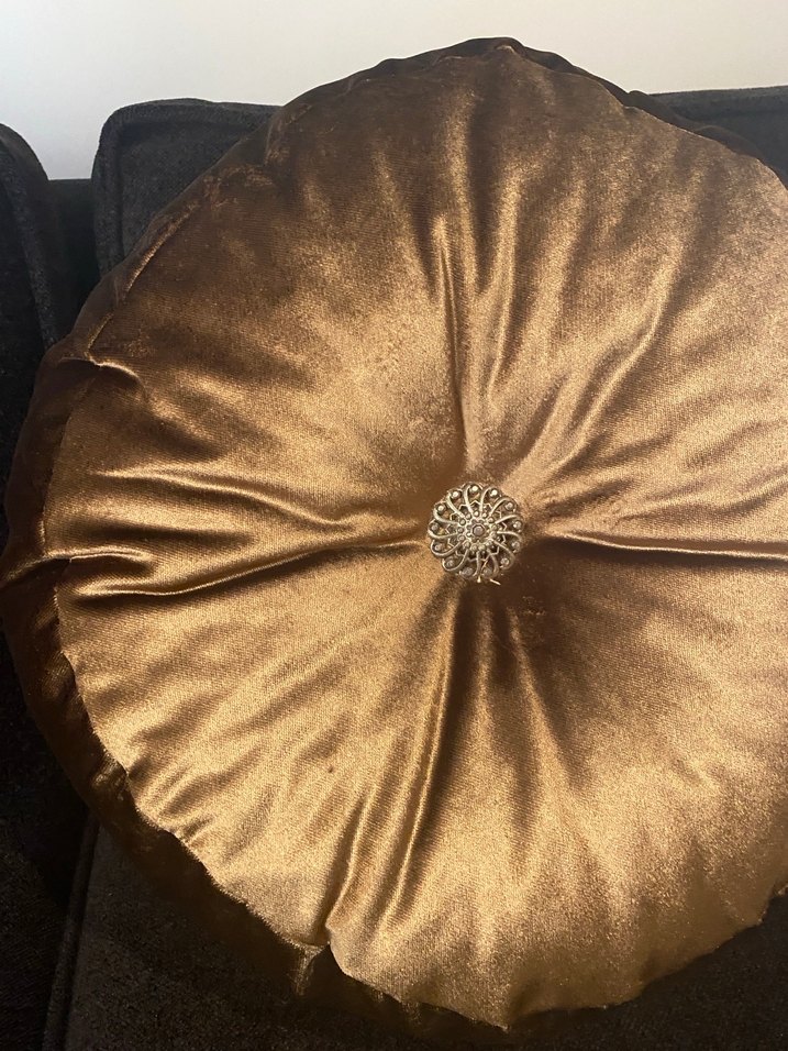 Kadife ve deri  Yuvarlak Yastık - Görsel 2