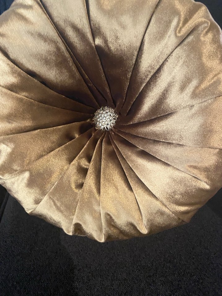 Kadife ve deri  Yuvarlak Yastık - Görsel 5