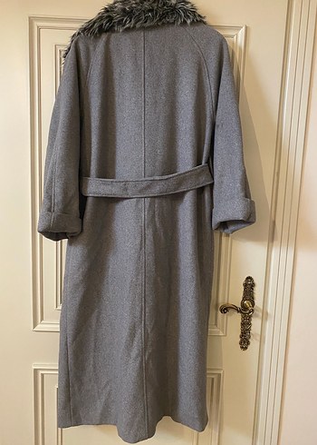 Kürk Yaka Gri Uzun Kaban - Görsel 4