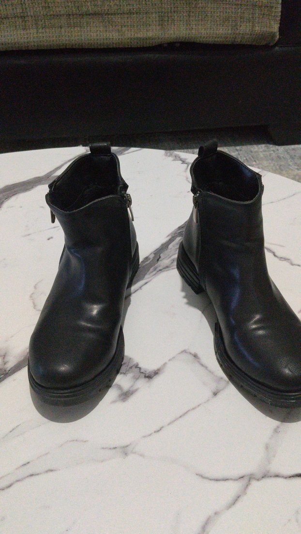 Siyah Fermuarlı bot - Görsel 2