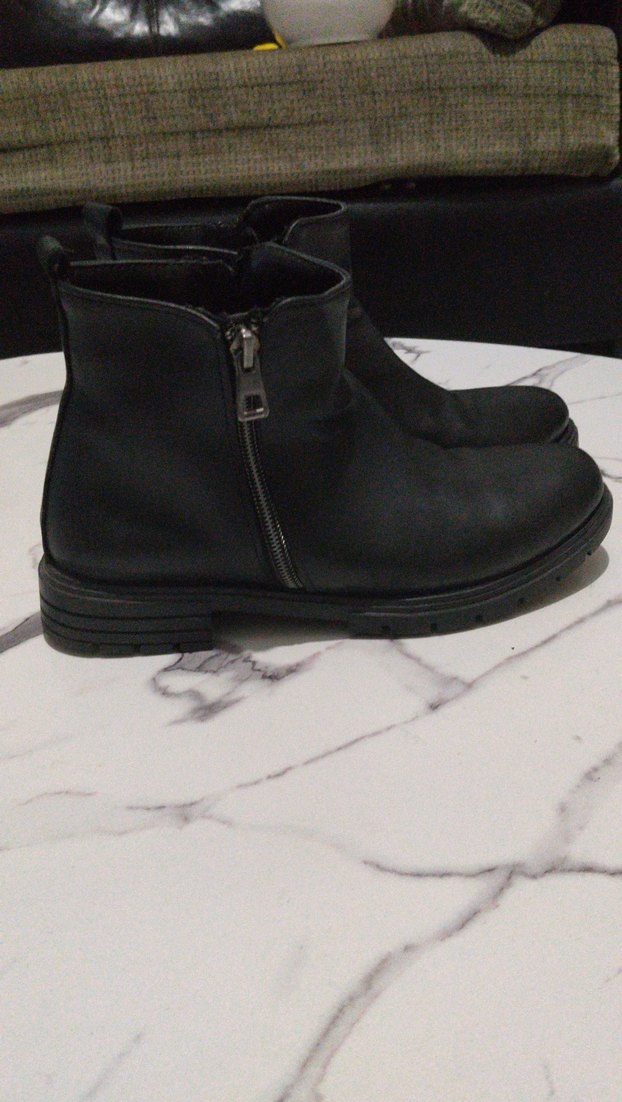 Siyah Fermuarlı bot - Görsel 3