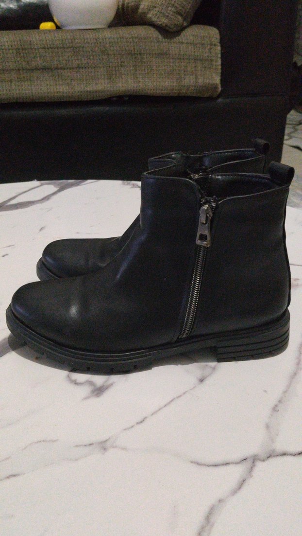 Siyah Fermuarlı bot - Görsel 4