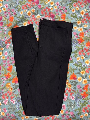 Siyah dar paça pantolon