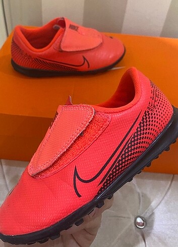 Nike Nike halısaha çocuk 27 no 