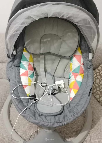 Gri Bebek sallanan Ana kucağı - Görsel 2