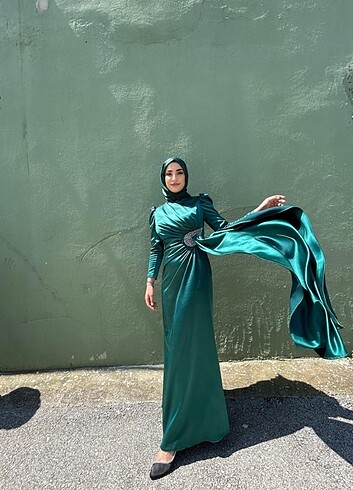 42 Beden 40 42 beden uyumludur pazarlama fiyatı vardır