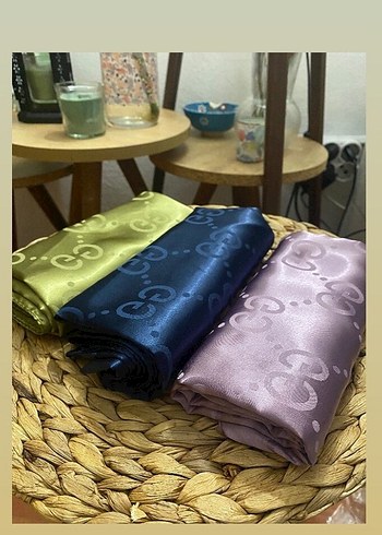 GUCCİ JAKARLI ŞALLARIMIZ