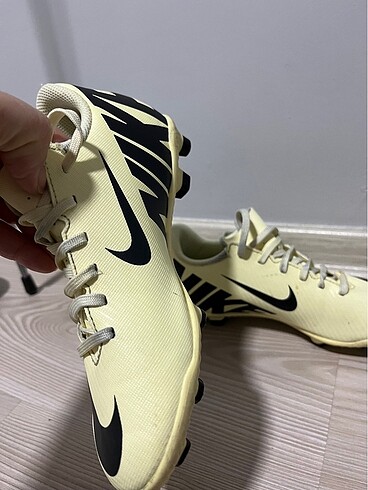 Nike erkek çocuk krampon