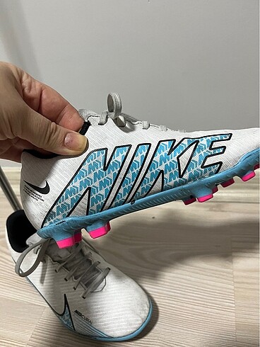 Nike erkek çocuk krampon