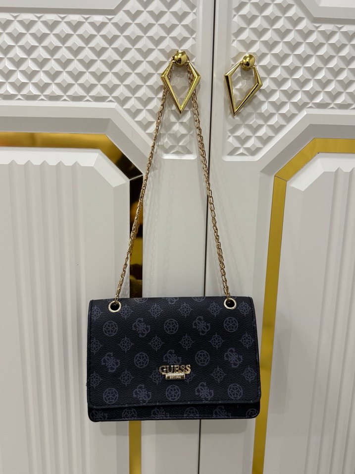 Zincir Detaylı  Kadın Çanta - Görsel 4