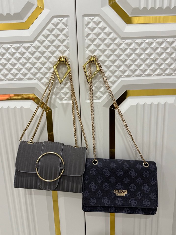 Zincir Detaylı  Kadın Çanta - Görsel 2