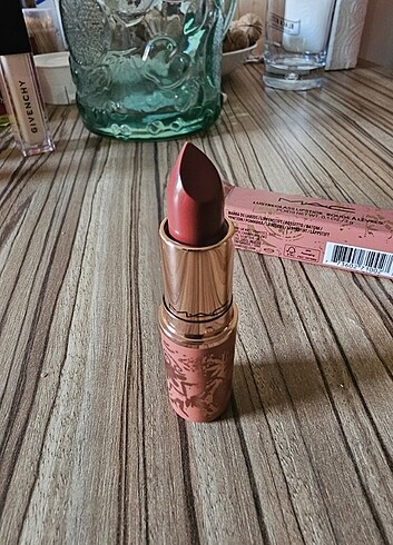 MAC Mac koleksiyon ruj ready teddy