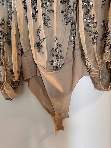 Zara Zara Pullu Body