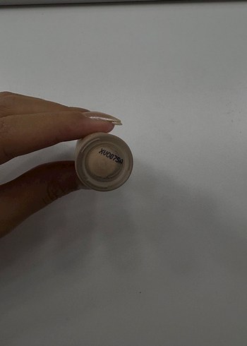 The Body Shop The Body Shop Vitamin C Kapatıcı - Medium 1N