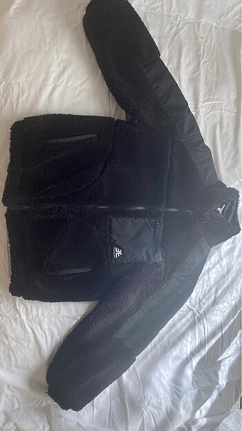 Bershka Peluş Mont