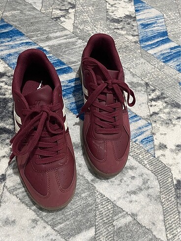 38 Beden bordo Renk Pull&bear spor ayakkabı