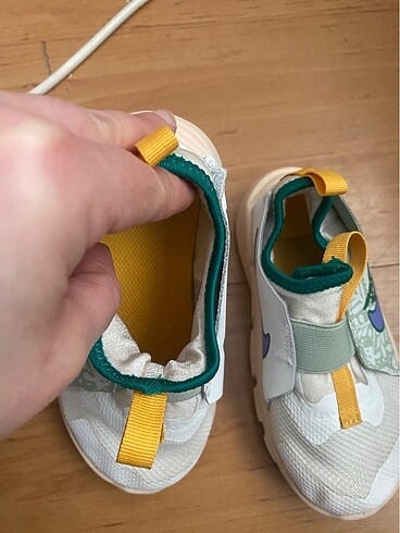 27 Beden beyaz Renk Nike spor ayakkabı
