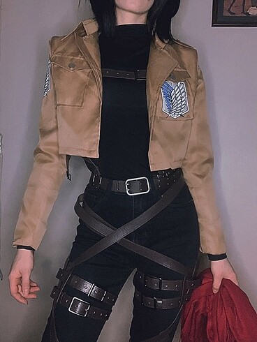 Attack On Titan set SATILDI