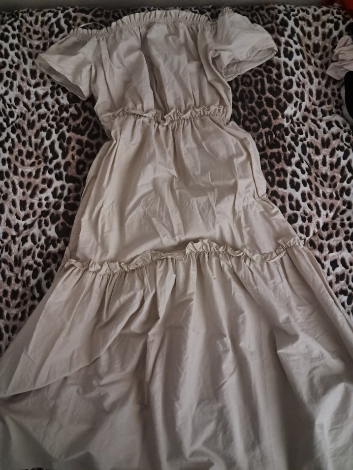 Bej Uzun Elbise - Görsel 2